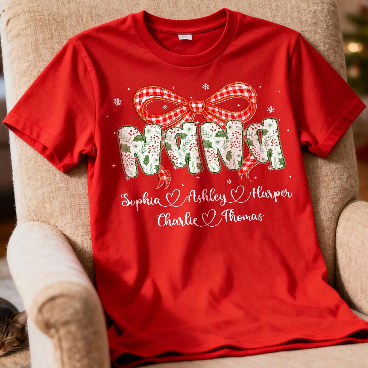 Grandma Coquette Floral Christmas Pattern With Kids Names - Personalized Shirt