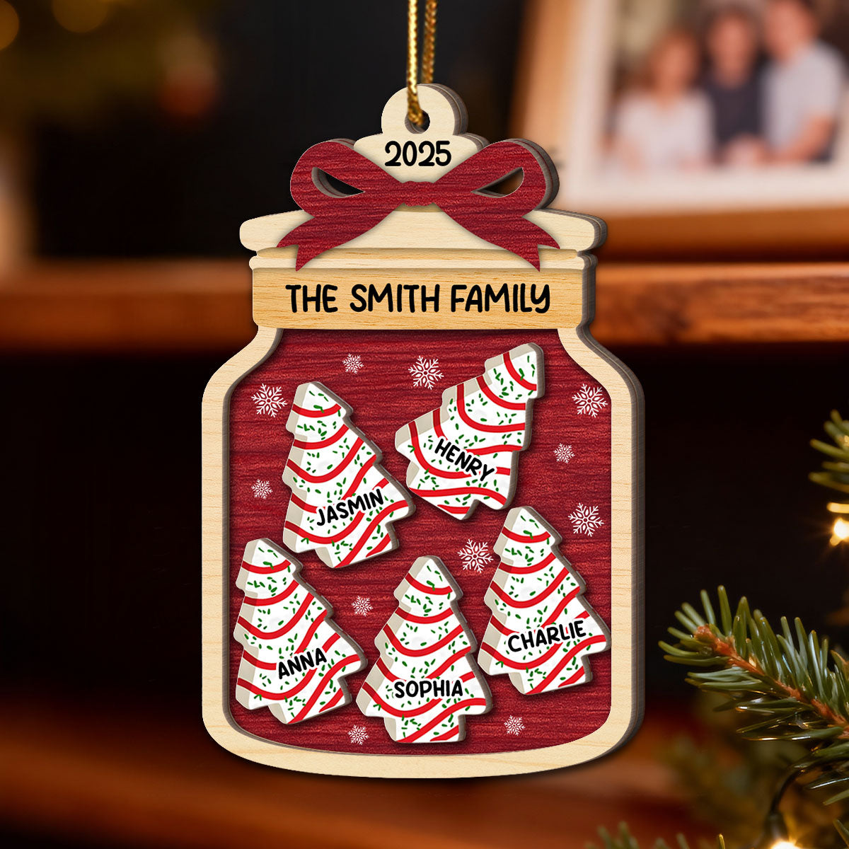 3D Effect Festive Christmas Family Mason Jar Christmas Tree Cakes - Personalized 2-Layered Wooden Ornament