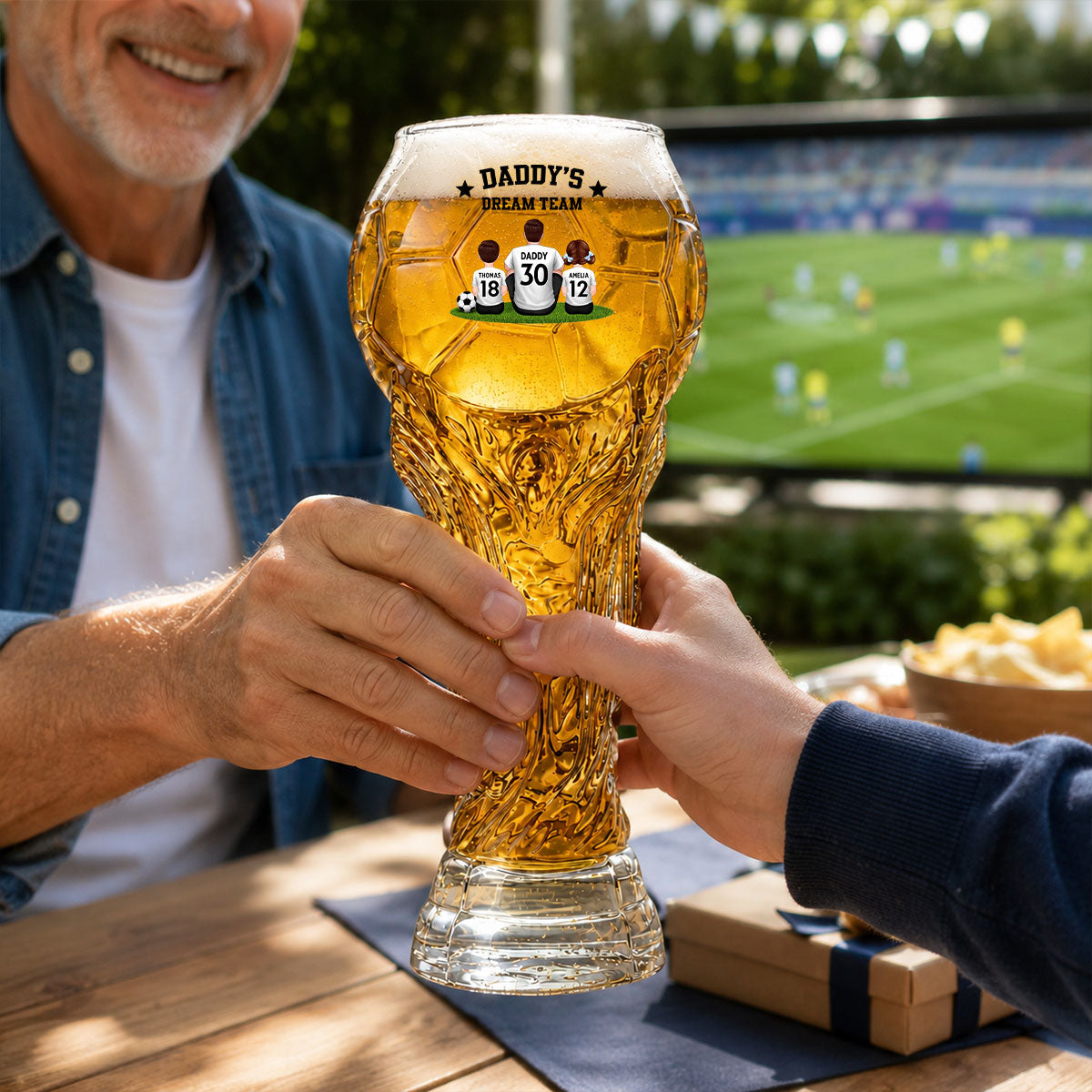 Daddy's Dream Team World Cup 2026 Football - Personalized Trophy Beer Glass - Match Day Beer Glass, Birthday Gift for Him, Gift for Dad