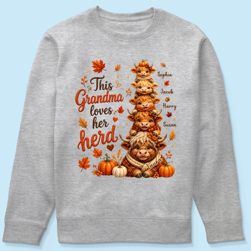 Grandma Grandkids Highland Cow Autumn - Personalized Shirt - Fall Season Gift, Gift For Grandma