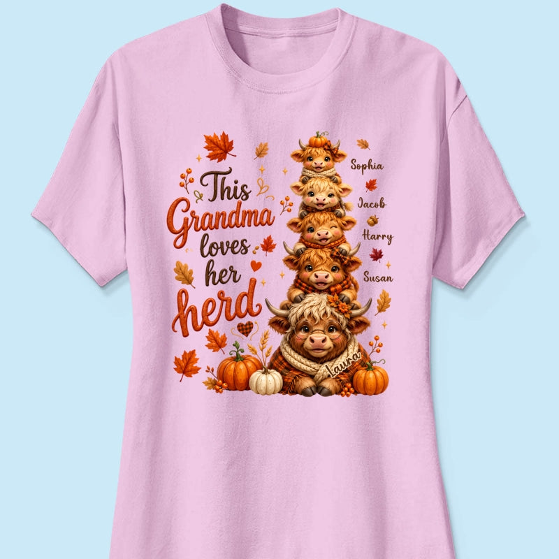 Grandma Grandkids Highland Cow Autumn - Personalized Shirt - Fall Season Gift, Gift For Grandma