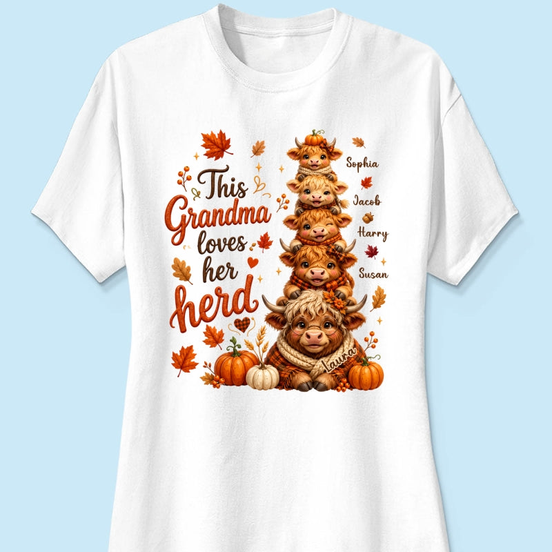 Grandma Grandkids Highland Cow Autumn - Personalized Shirt - Fall Season Gift, Gift For Grandma