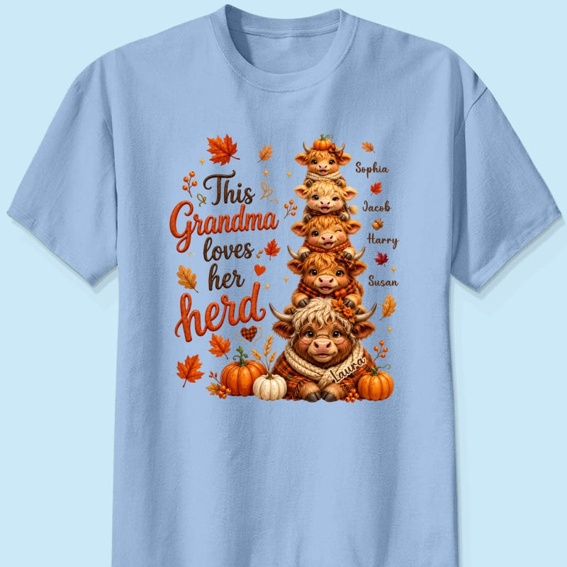 Grandma Grandkids Highland Cow Autumn - Personalized Shirt - Fall Season Gift, Gift For Grandma