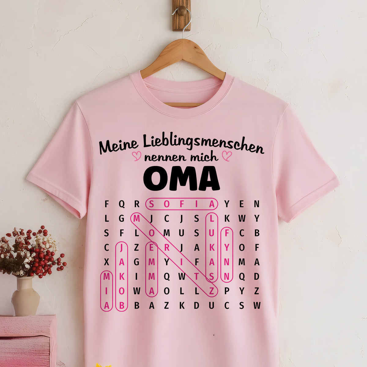 Meine Lieblingsmenschen nennen mich Oma Wortsuchrätsel – Personalisiertes Shirt – Geschenk für Oma