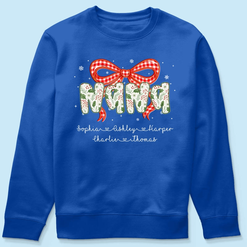 Grandma Coquette Floral Christmas Pattern With Kids Names - Personalized Shirt