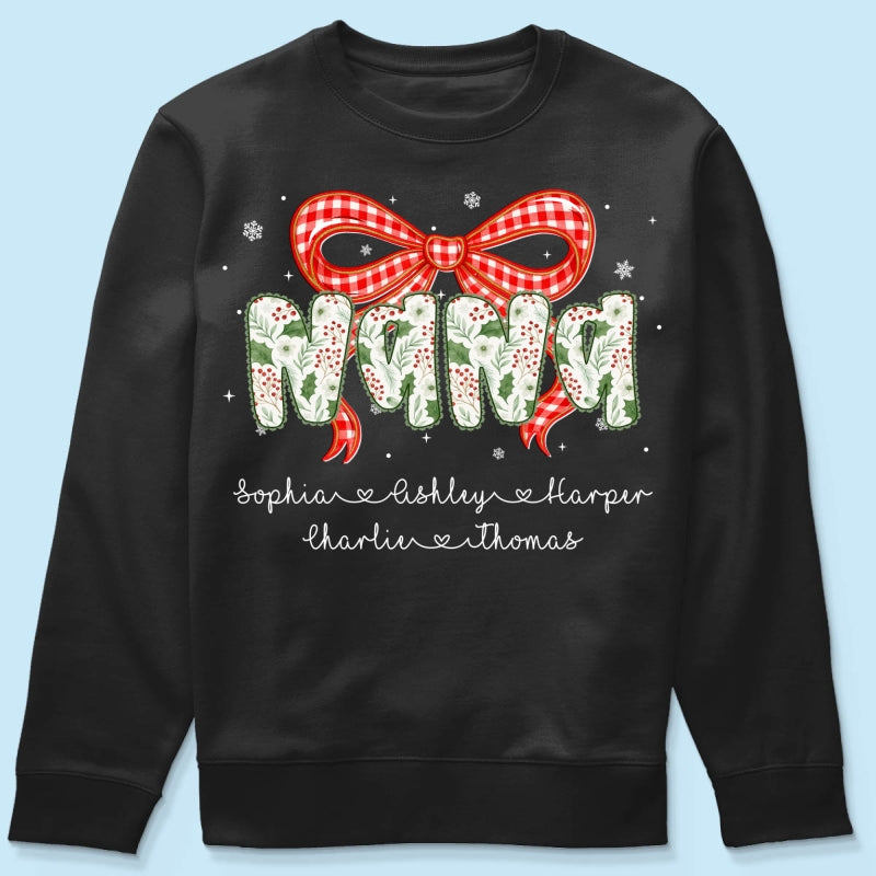 Grandma Coquette Floral Christmas Pattern With Kids Names - Personalized Shirt