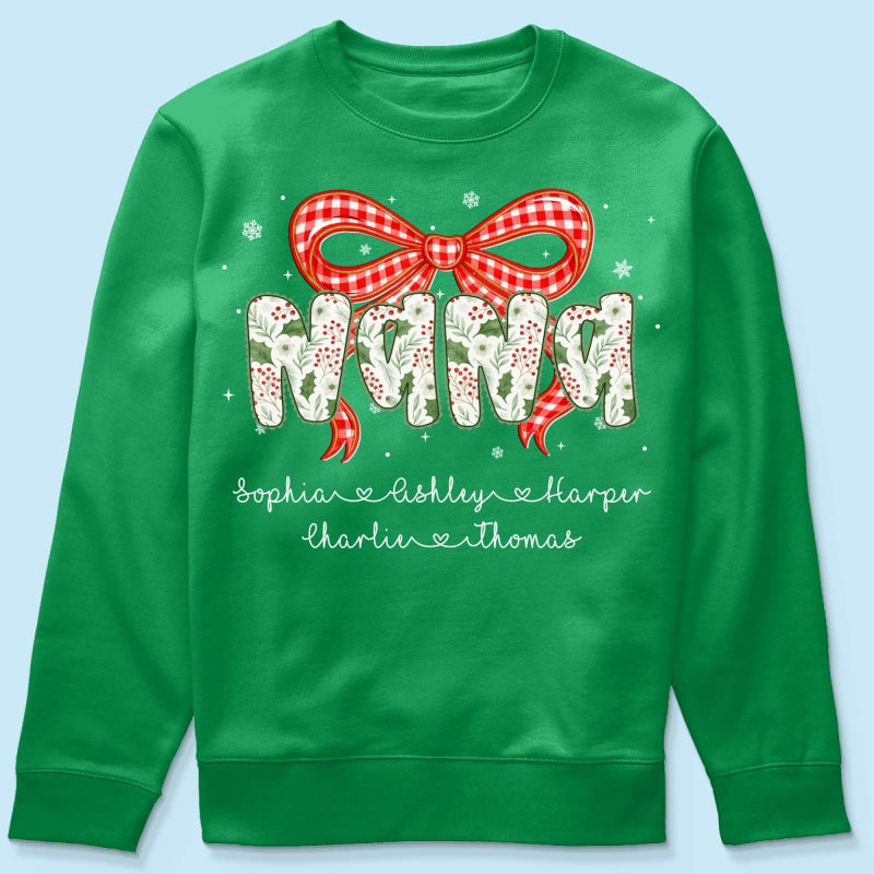 Grandma Coquette Floral Christmas Pattern With Kids Names - Personalized Shirt