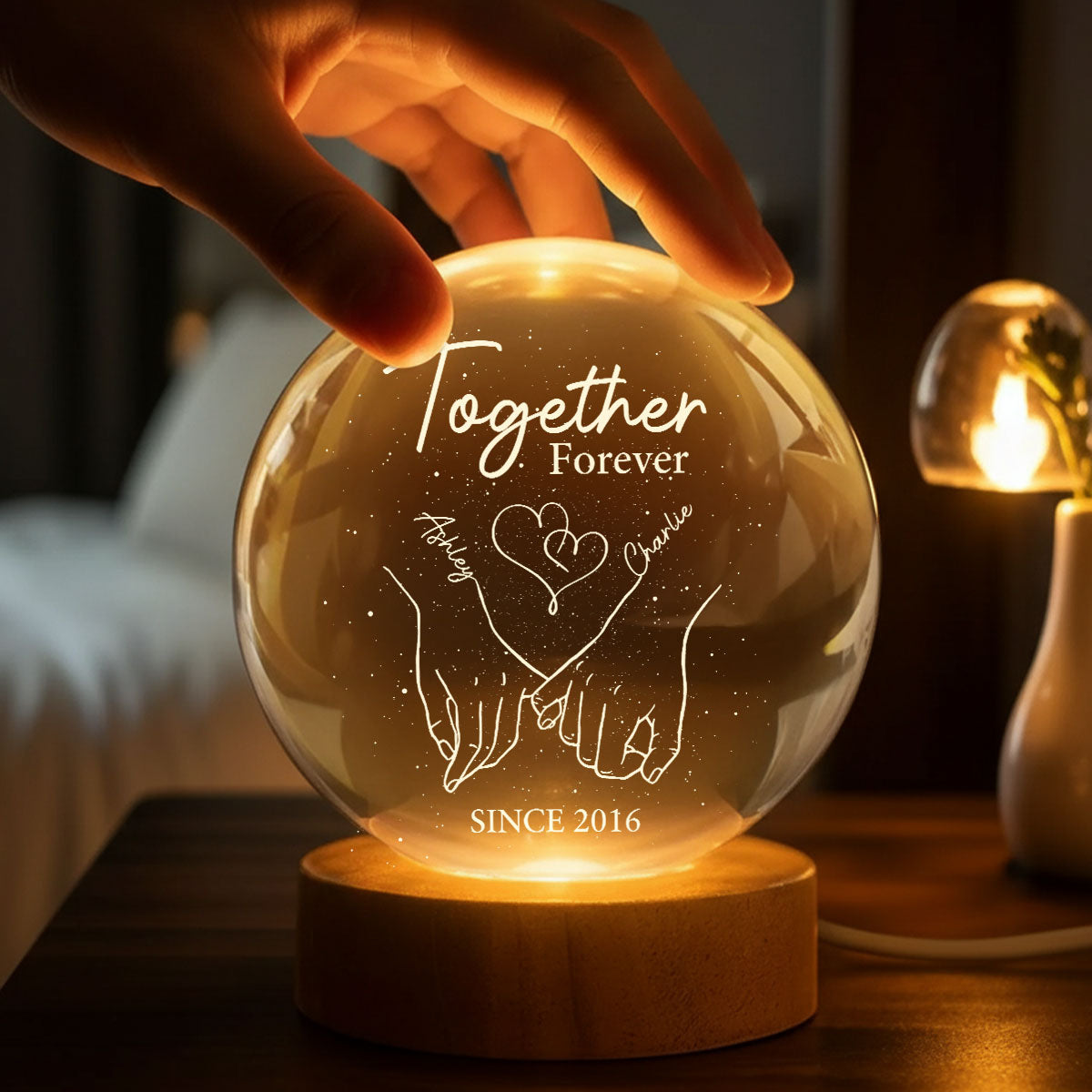 Eternal Love Couple Holding Hands - Personalized Crystal Ball LED Night Light - Valentine's Day Gift For Couple