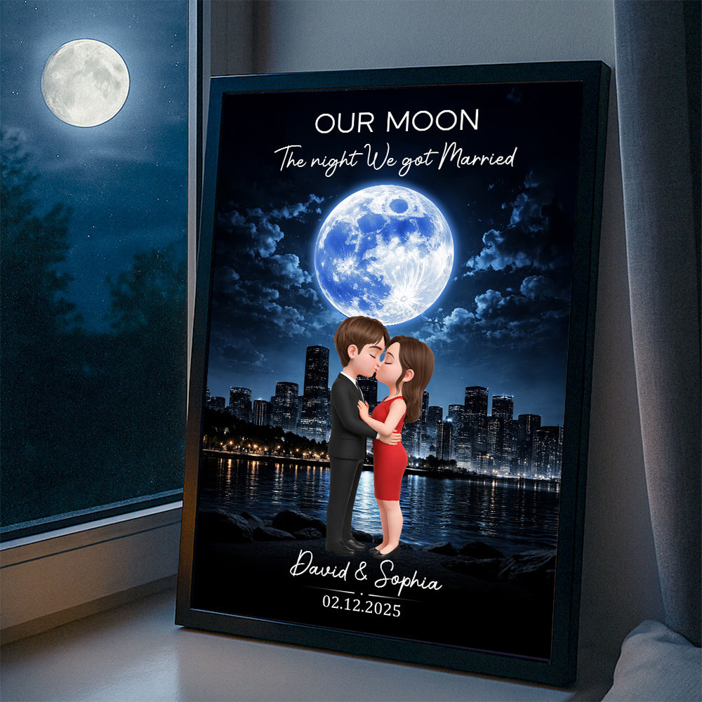 Couple Kissing Under the Moon Light City Skyline, Custom Moon Phase by Date - Personalized Poster - Sentimental Valentine's Day Gift for Her, for Him