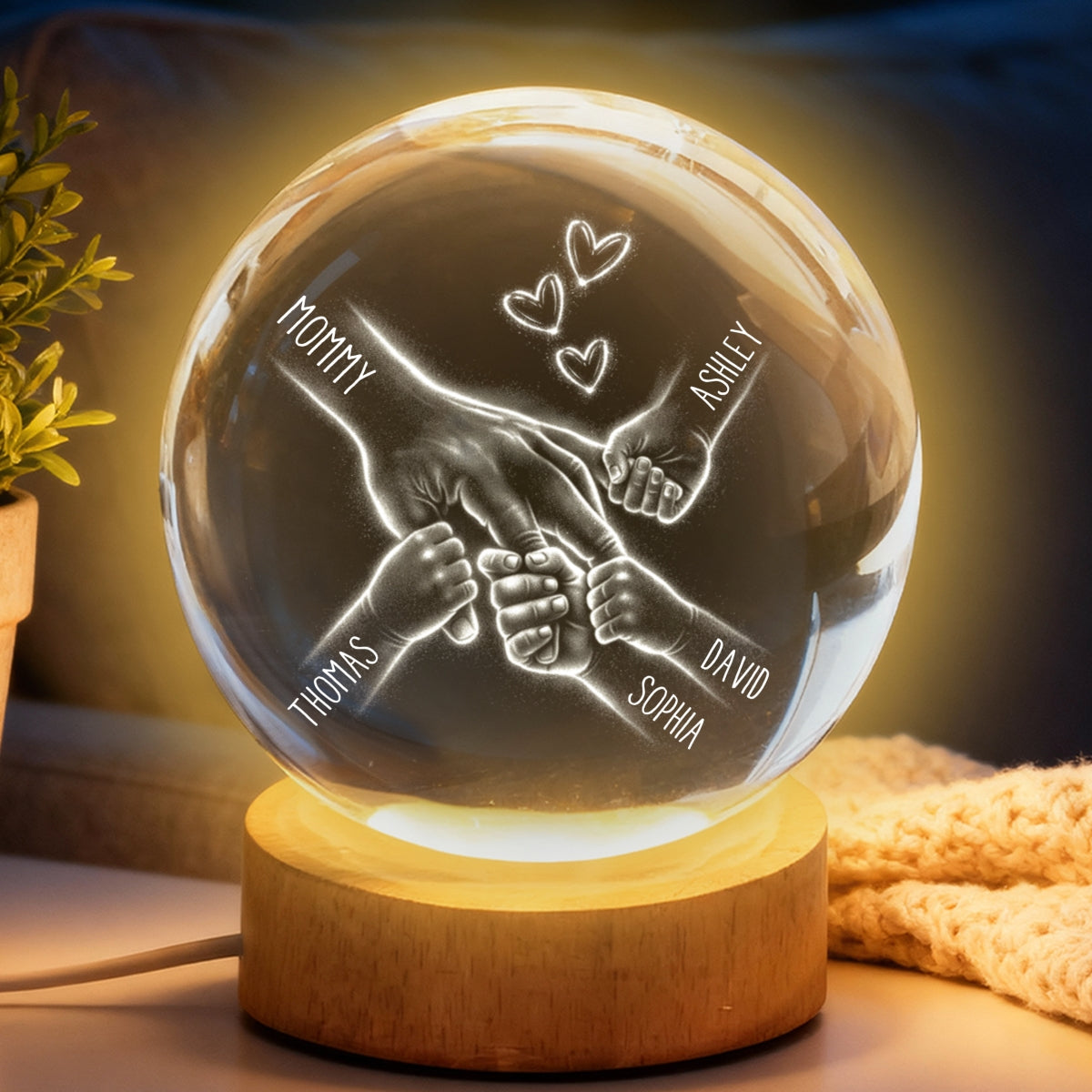 Kids Holding Mom's Hand - Personalized Crystal Ball LED Night Light - Heartfelt Mother's Day Gift for Mom, Wife