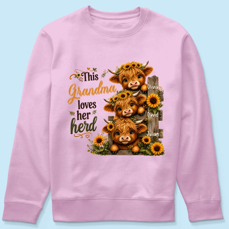 Highland Cow Grandma Loves Her Herb - Personalized Shirt - Fall Season Gift, Gift For Grandma