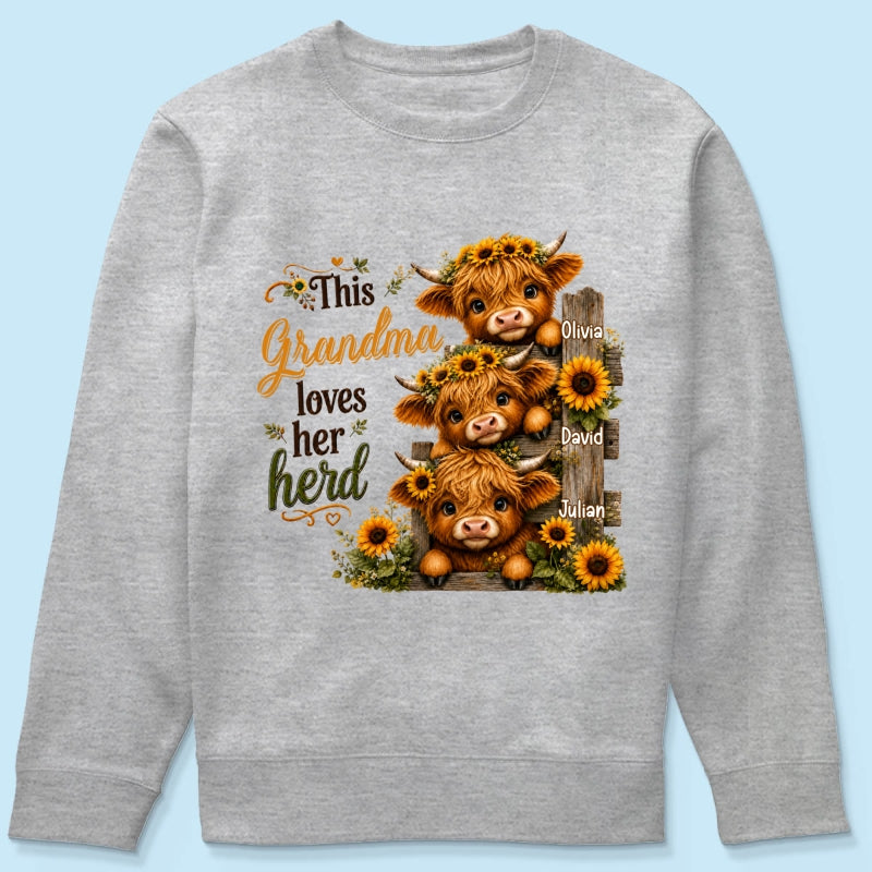 Highland Cow Grandma Loves Her Herb - Personalized Shirt - Fall Season Gift, Gift For Grandma