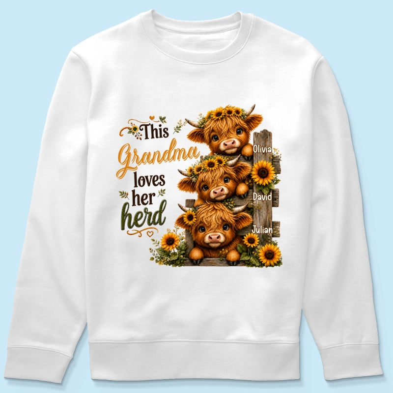 Highland Cow Grandma Loves Her Herb - Personalized Shirt - Fall Season Gift, Gift For Grandma