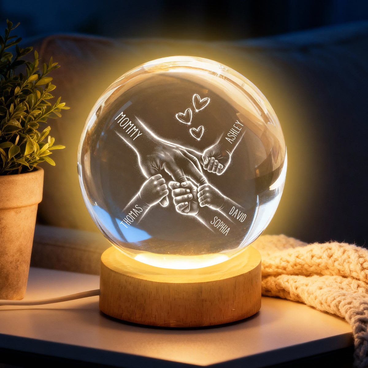 Kids Holding Mom's Hand - Personalized Crystal Ball LED Night Light - Heartfelt Mother's Day Gift for Mom, Wife