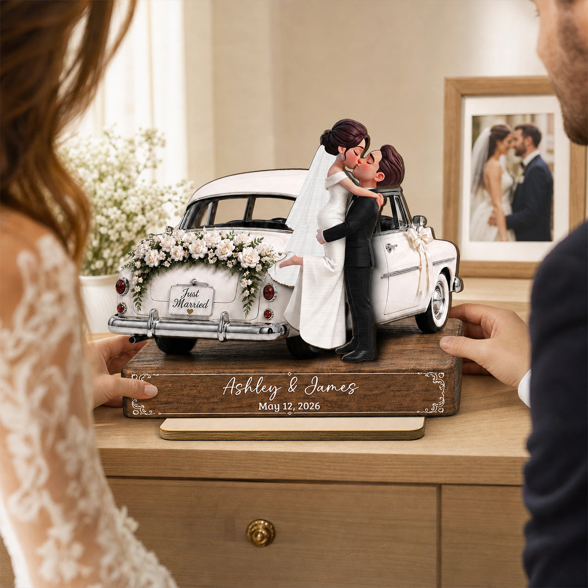 Newlywed Couple Wedding Car 2D Flat - Personalized Wooden Plaque - Wedding Gift Anniversary Gift Newlywed Gift