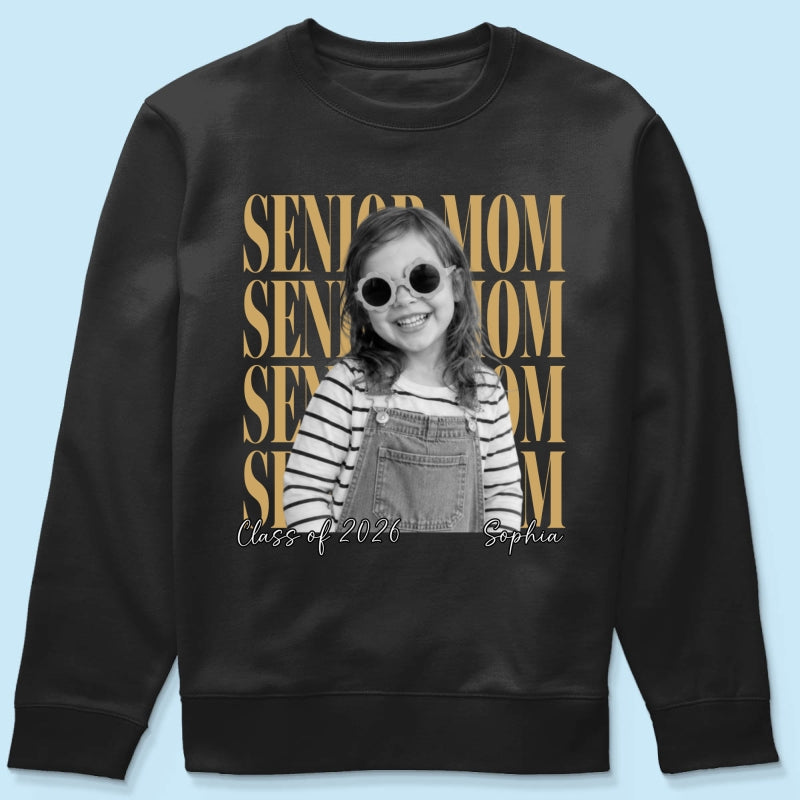 Senior Mom Dad Family Vintage Photo - Personalized Shirt - Class of 2027 Family Shirts