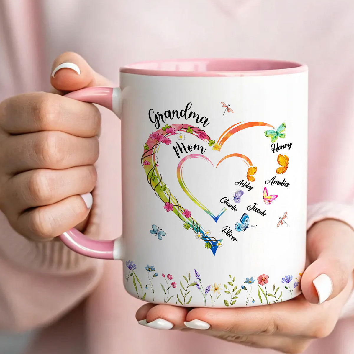 Custom Grandma Mom Flower Heart with Kids Names - Personalized Mug - Gift for Mom, Grandma