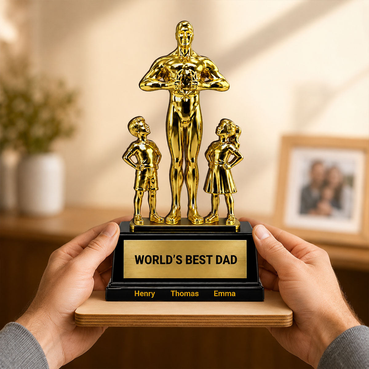 World's Best Dad Trophy - Personalized 2-Layered Wooden Plaque -  Gift for Dad, Husband