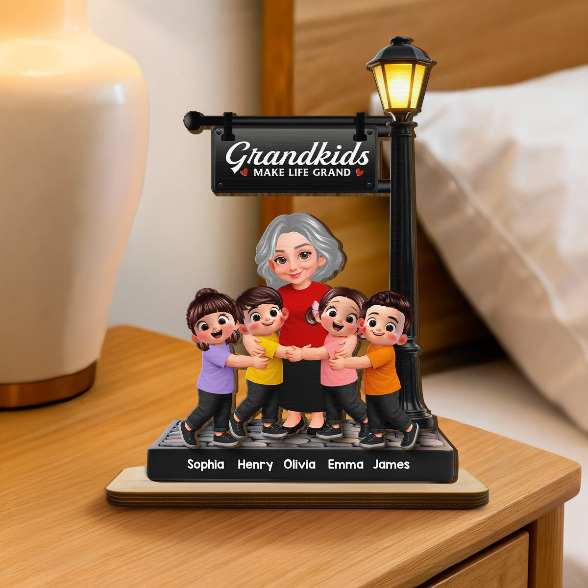 Grandma And Grandkids Happy Together Under Lamp Post - Personalized 2-Layered Wooden Plaque - Gift For Grandma