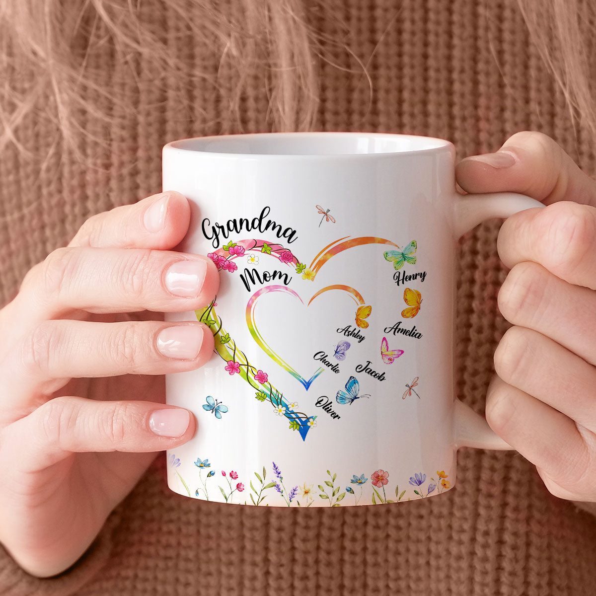 Custom Grandma Mom Flower Heart with Kids Names - Personalized Mug - Gift for Mom, Grandma
