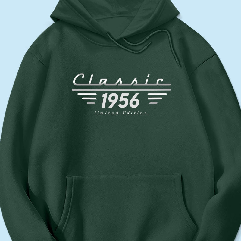 Vintage Classic Man Custom Year - Personalized Shirt - Father's Day Gift, Birthday Gift For Grandpa, Dad, Husband