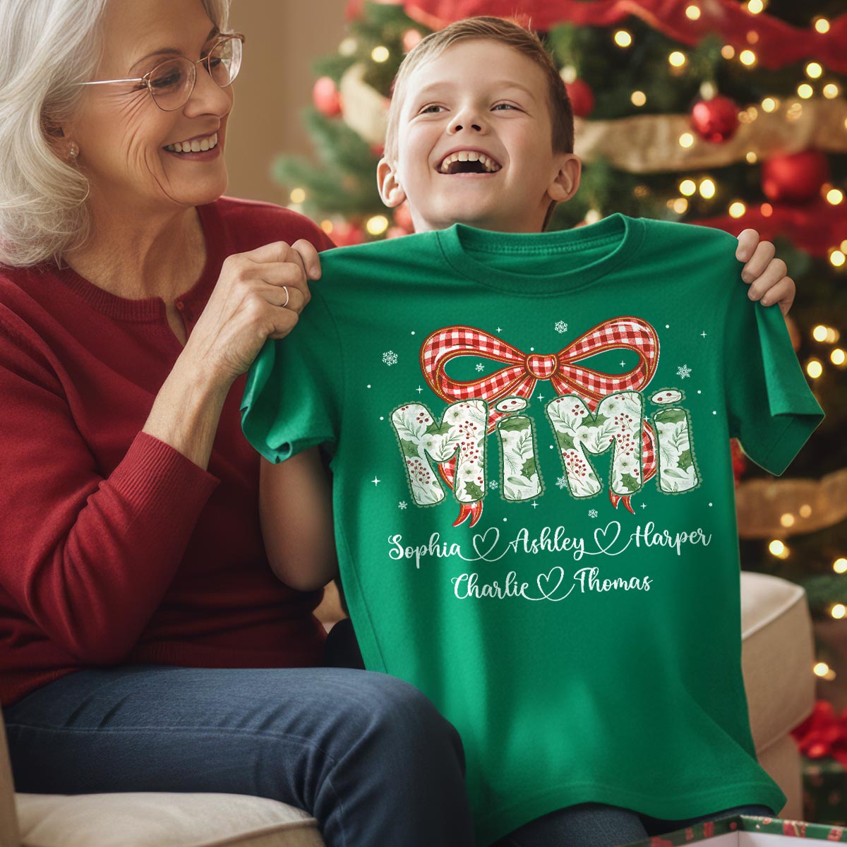 Grandma Coquette Floral Christmas Pattern With Kids Names - Personalized Shirt