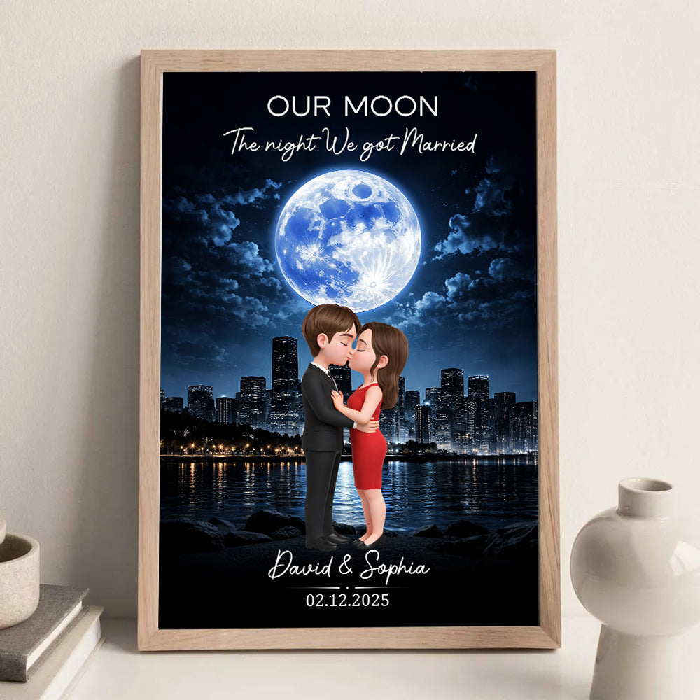 Couple Kissing Under the Moon Light City Skyline, Custom Moon Phase by Date - Personalized Poster - Sentimental Valentine's Day Gift for Her, for Him
