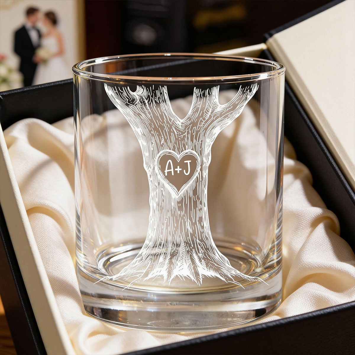Couple Name Initials In A Heart Tree - Personalized Wine Glass - Valentine's Day, Anniversary, Engagement Gift