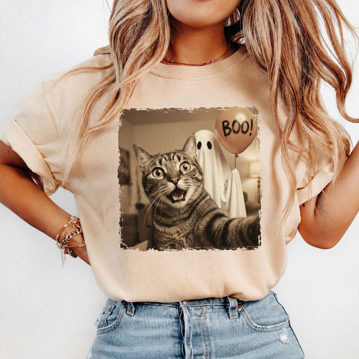 Custom Dog Cat Photo Halloween - Personalized Shirt - Trendy Vintage Spooky Tee for Pet Moms